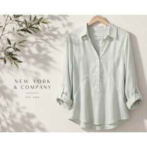 New York & Company Mint Green Sheer Button Front Blouse Medium Career Casual Top